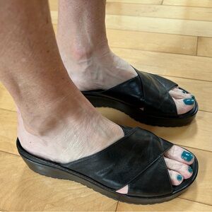 Women'sCole Haan Black Slide Sandals